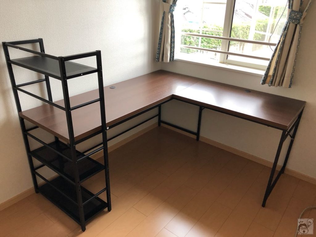 新しいデスク